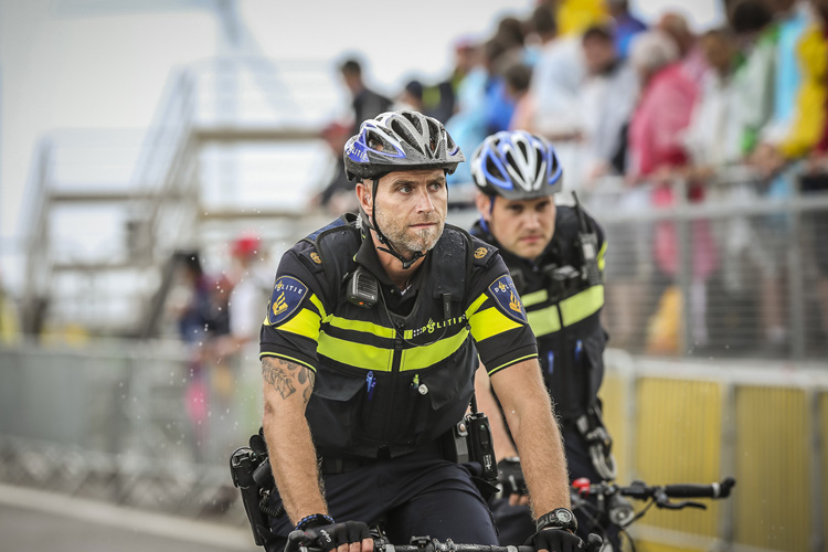 Tips voor de staatssecretaris voor veilig vliegen met drones in Nederland Tips voor de staatssecretaris voor veilig vliegen met drones in Nederland