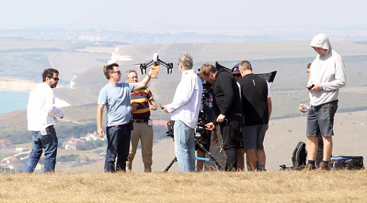 Drone opnames nieuw autoprogramma Jeremy Clarkson voor Amazon Prime Drone opnames nieuw autoprogramma Jeremy Clarkson voor Amazon Prime