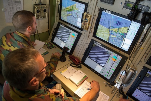 besturing-80-uav-squadrone-defensie-belgie-flinterstar-type-b-hunter-2015 besturing-80-uav-squadrone-defensie-belgie-flinterstar-type-b-hunter-2015