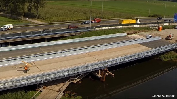 bouw-nieuwe-brug-airpro-a59-waalwijk-oost-quadcopter-airpro-waalwijk-2015 bouw-nieuwe-brug-airpro-a59-waalwijk-oost-quadcopter-airpro-waalwijk-2015