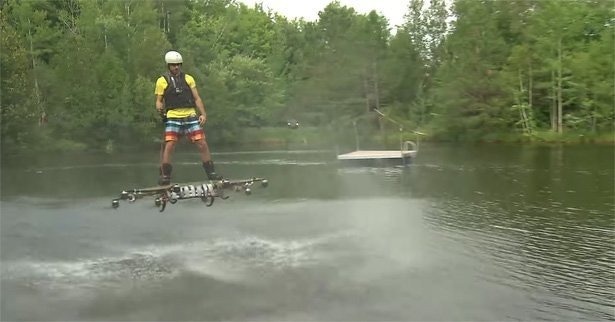 canadees-ontwikkelt-hoverboard-wereldrecord-interview-uitvinding-guinness-world-record-water-2015 canadees-ontwikkelt-hoverboard-wereldrecord-interview-uitvinding-guinness-world-record-water-2015