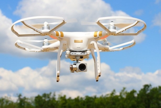 dji-phantom-3-professional-quadcopter-drone dji-phantom-3-professional-quadcopter-drone