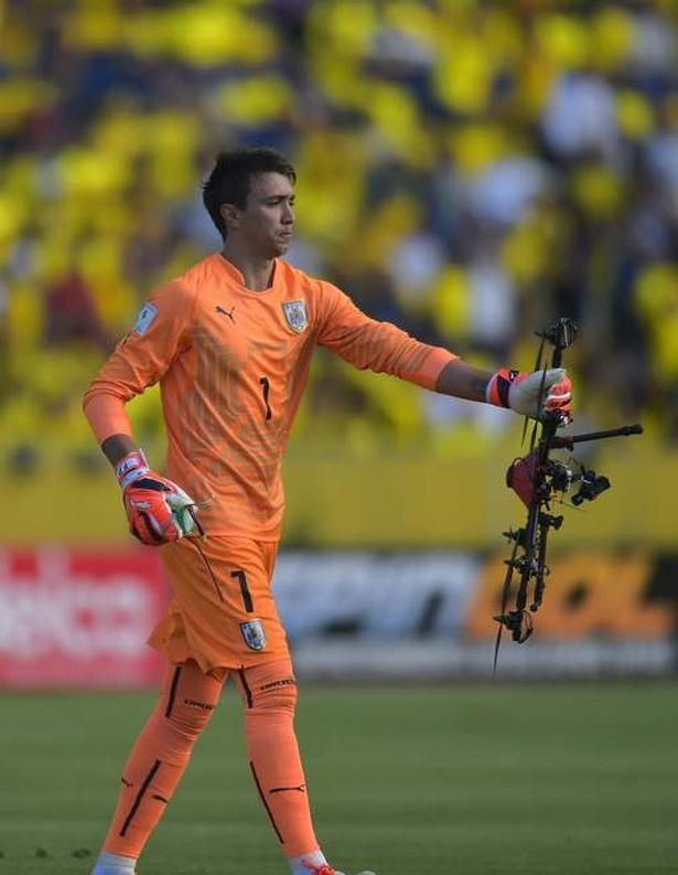 doelman-keeper-drones-veld-voetbal-uruguay-ecuador doelman-keeper-drones-veld-voetbal-uruguay-ecuador