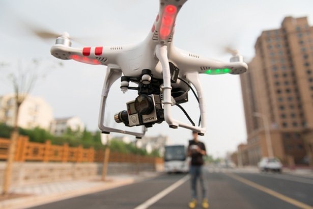gopro-camera-dji-phantom-2-drones gopro-camera-dji-phantom-2-drones