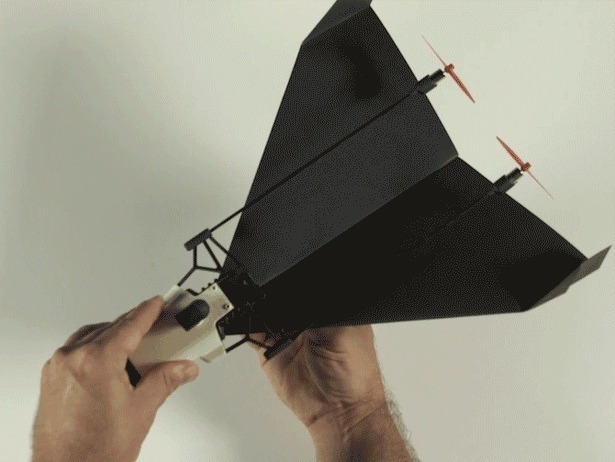 power-up-kickstarter-papieren-vliegtuigje-fpv-video power-up-kickstarter-papieren-vliegtuigje-fpv-video