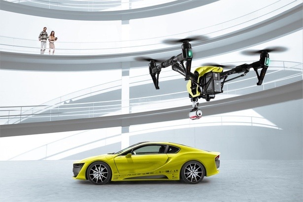 rinspeed-etos-supercar-drone-landingsplatform-quadcopter-ces-las-vegas-2015-3 rinspeed-etos-supercar-drone-landingsplatform-quadcopter-ces-las-vegas-2015-3