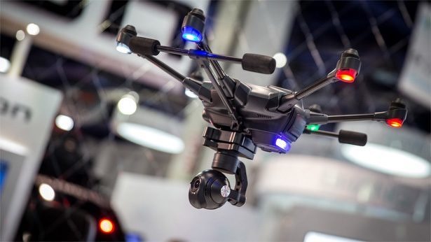yuneec-typhoon-h-objecten-ontwijken-veiligheid-autonoom-omzet-consumentendrones-2025-stijgen yuneec-typhoon-h-objecten-ontwijken-veiligheid-autonoom-omzet-consumentendrones-2025-stijgen